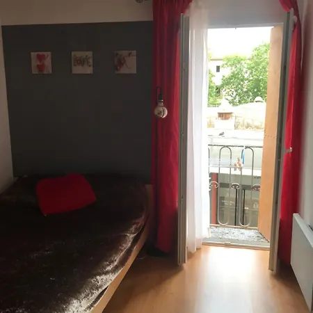 Apartamento Calme Dans Le Centre Historique D'agde